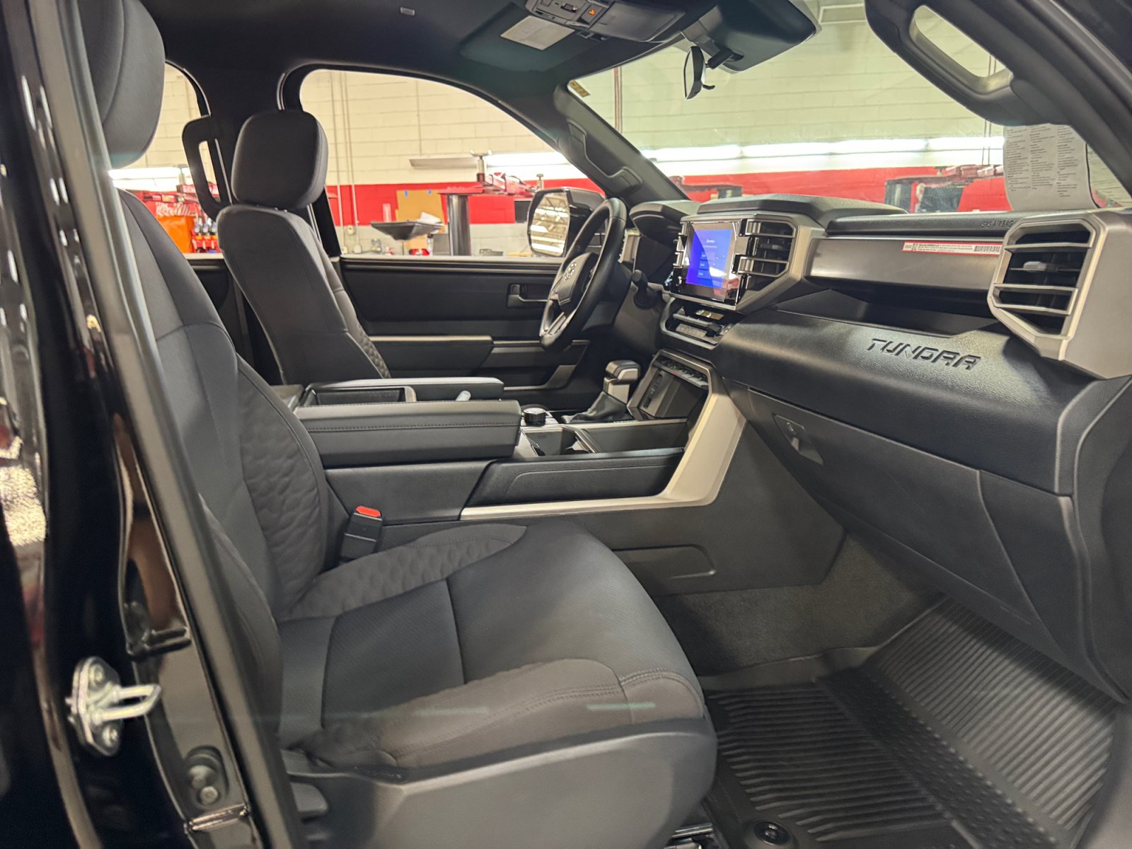 Used 2026 Toyota Tundra SR5 w/ SR5 Convenience Package AWD/4WD image 19