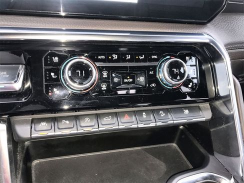 Used 2024 GMC Sierra 1500 Denali w/ Denali Reserve Package image 19