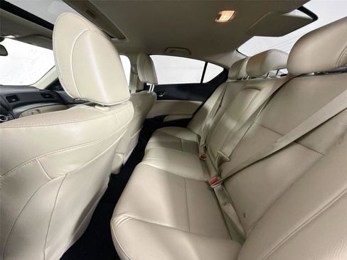 Used 2018 Acura ILX w/ Technology Plus Package image 36