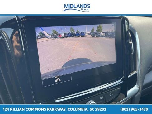 Used 2023 Chevrolet Traverse LT FWD image 28