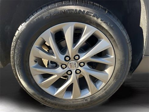 Used 2025 Buick Enclave Preferred image 12