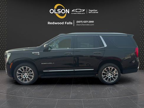 Used 2025 GMC Yukon Denali AWD/4WD image 2