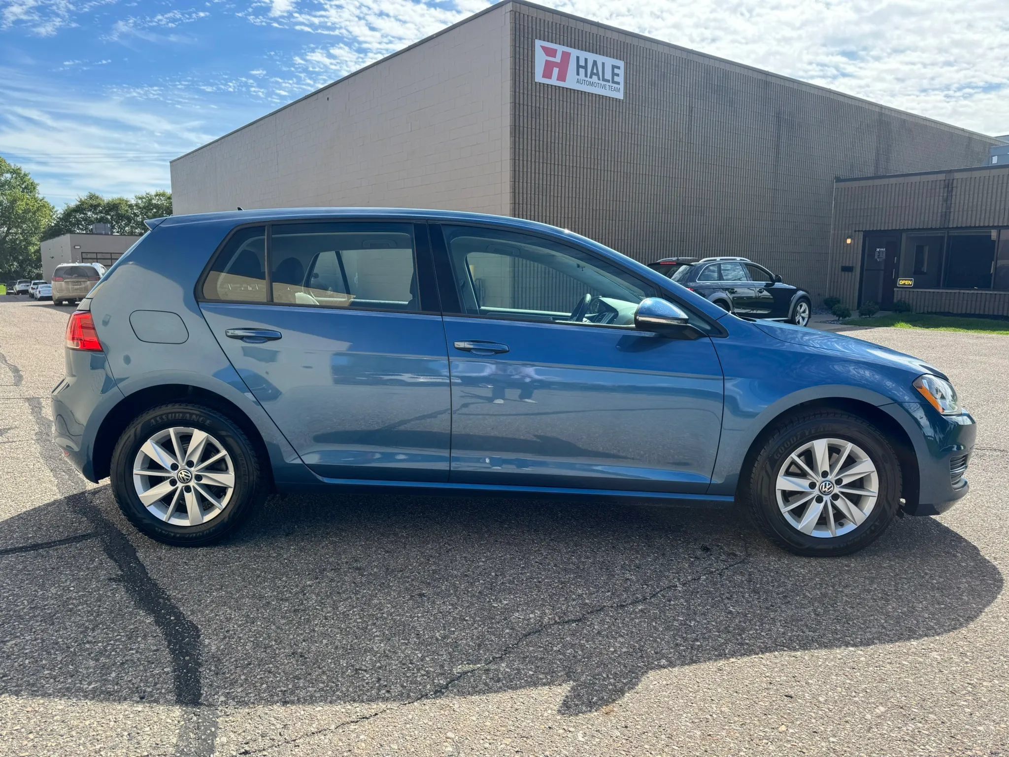 Used 2017 Volkswagen Golf SEL FWD image 11