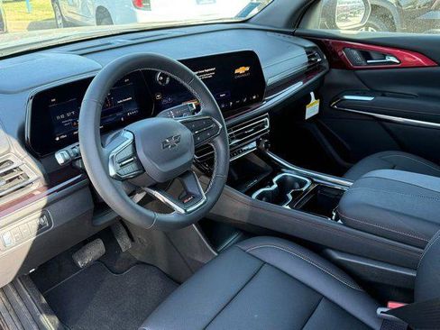 New 2026 Chevrolet Traverse Z71 w/ Driver Confidence Package image 24