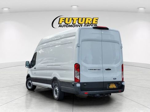 New 2026 Ford Transit 250 148 Medium Roof w/ Load Area Protection Package image 5
