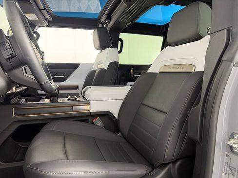 Used 2025 GMC Hummer EV 2X AWD/4WD image 23