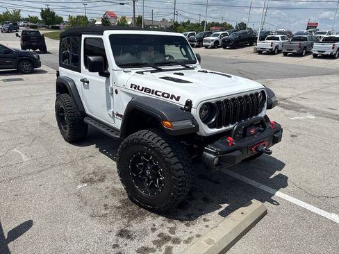 Used 2024 Jeep Wrangler Rubicon AWD/4WD image 5