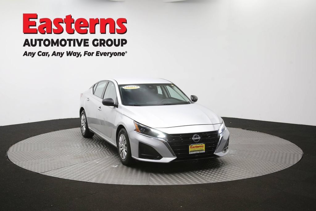 Used 2024 Nissan Altima 2.5 S FWD image 49