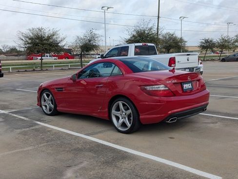 Used 2015 Mercedes-Benz SLK 350 image 7