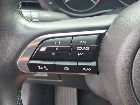 Used 2025 MAZDA MAZDA3 s FWD image 23