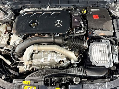 Certified 2025 Mercedes-Benz GLB 250 image 29