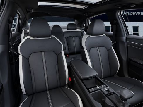 New 2025 Kia K5 GT-Line w/ GT-Line Premium Package image 15