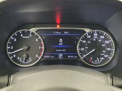 Used 2025 Nissan Sentra SR FWD image 23