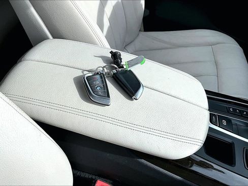 Used 2014 BMW X5 xDrive35d image 16