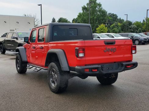 Used 2023 Jeep Gladiator Rubicon w/ Cold Weather Group AWD/4WD image 3