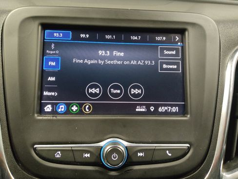 Used 2021 Chevrolet Equinox LT image 25