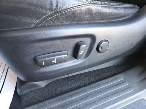 Used 2015 Toyota 4Runner Limited image 40