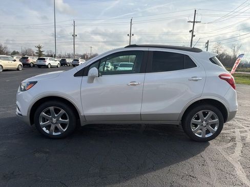 Used 2018 Buick Encore Premium w/ Experience Buick Package image 4