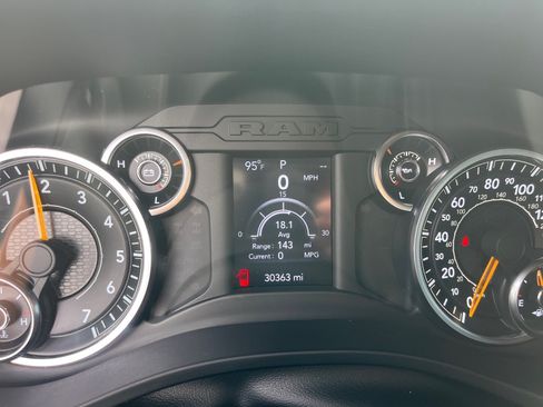 Used 2022 RAM 1500 Big Horn RWD image 15