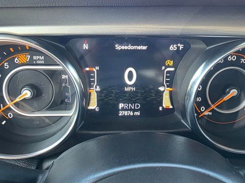 Certified 2022 Jeep Wrangler Unlimited Sahara w/ Cold Weather Group image 31