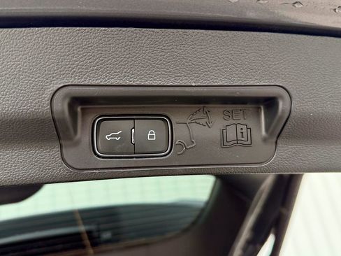 Certified 2025 Ford Explorer Platinum w/ LUX Leather Package image 19