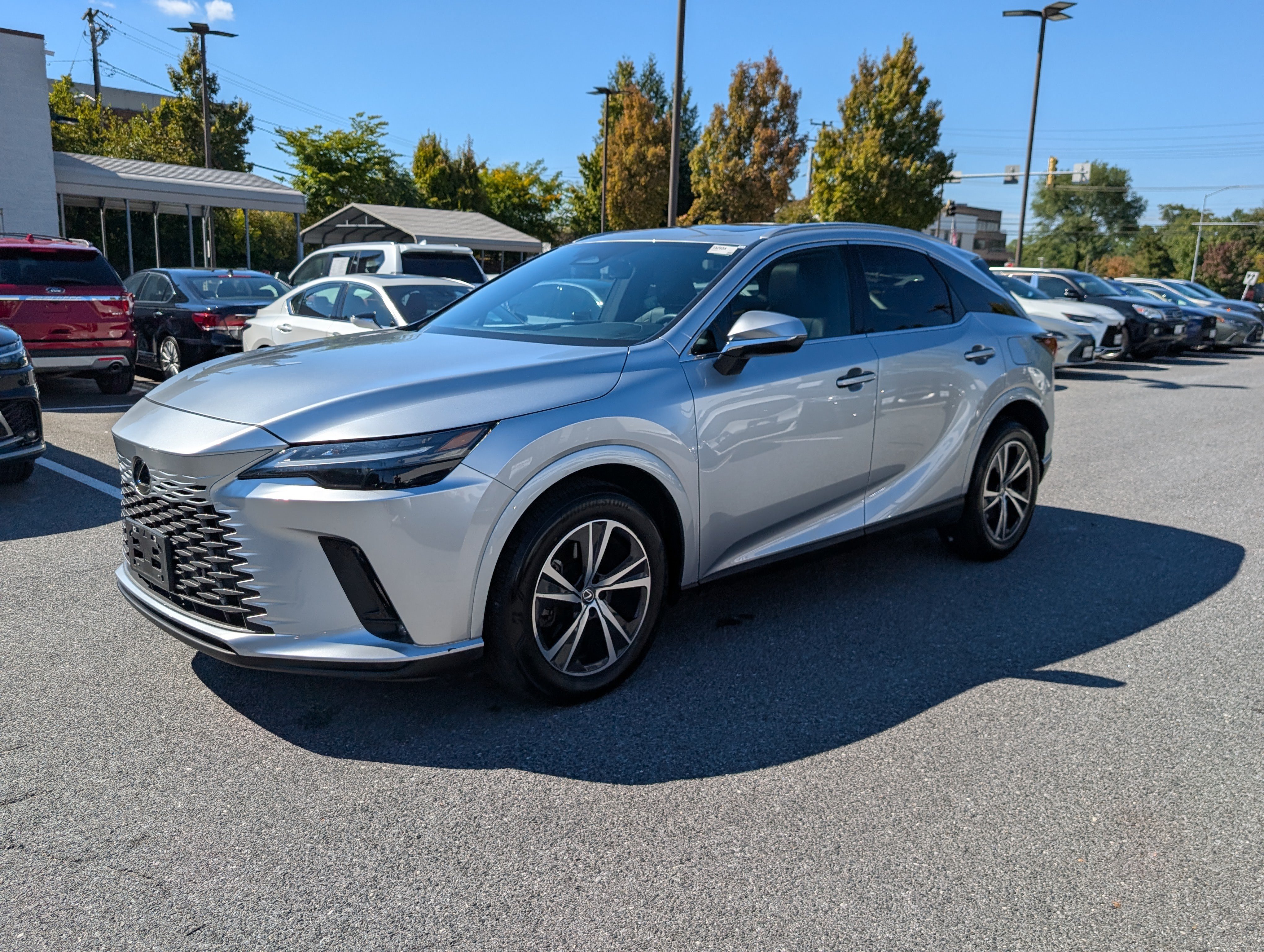 Used 2024 Lexus RX 350 Premium w/ Cold Area Package AWD/4WD image 7