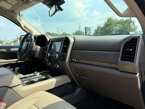 Used 2020 Ford Expedition XLT w/ Equipment Group 202A RWD image 29