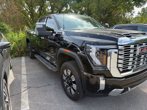 Used 2024 GMC Sierra 2500 Denali w/ Denali Reserve Package AWD/4WD image 43