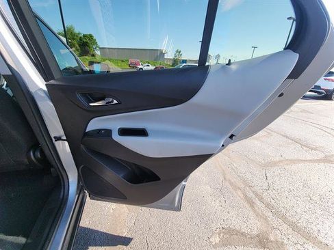Used 2024 Chevrolet Equinox LS w/ LS Convenience Package FWD image 12