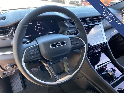 Used 2025 Jeep Grand Cherokee L Laredo AWD/4WD image 26