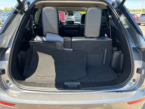 Used 2023 Mitsubishi Outlander SE AWD/4WD image 18