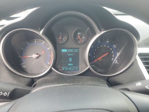 Used 2016 Chevrolet Cruze Eco FWD image 13