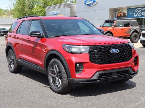 New 2026 Ford Explorer ST-Line AWD/4WD image 2