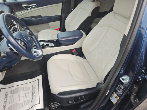 Used 2023 Kia Sportage EX image 12