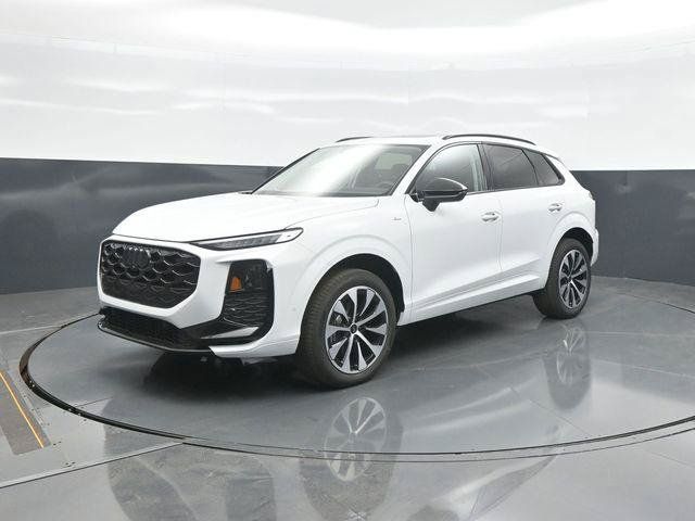 New 2026 Audi Q3 quattro 2.0T AWD/4WD image 3
