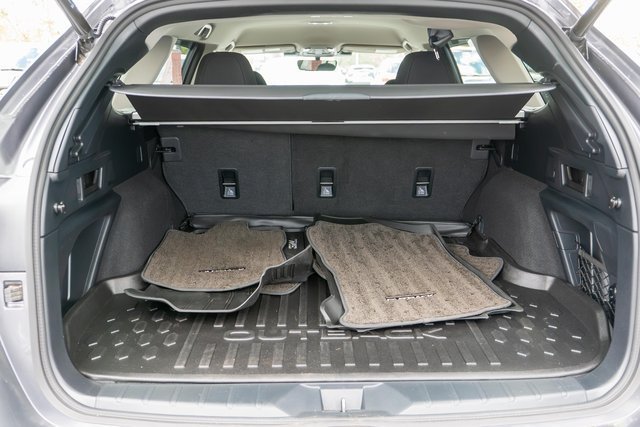 Used 2025 Subaru Outback Premium AWD/4WD image 10