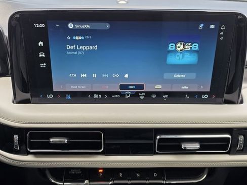 Used 2025 Lincoln Aviator AWD w/ Jet Appearance Package image 14