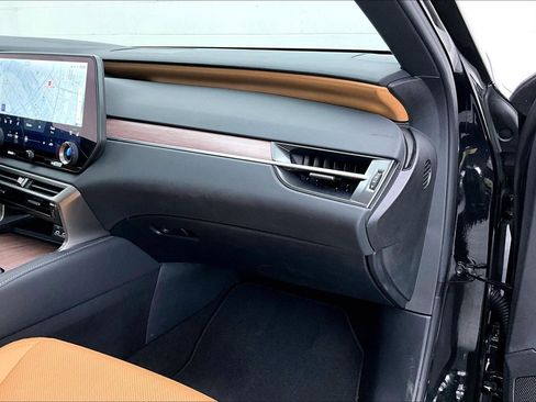 Used 2025 Lexus RX 350 Premium w/ Convenience Package image 18