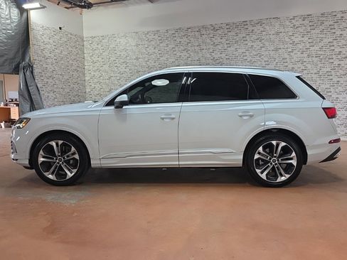 Used 2023 Audi Q7 3.0T Prestige w/ Prestige Package image 4