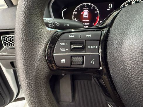 Used 2022 Honda Civic LX image 10