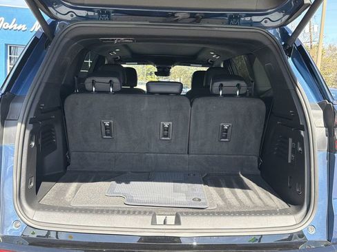 Used 2024 GMC Acadia Denali w/ Super Cruise Package image 21