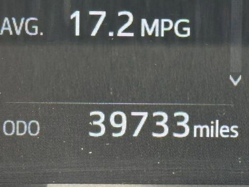 Used 2022 Toyota 4Runner Limited image 17