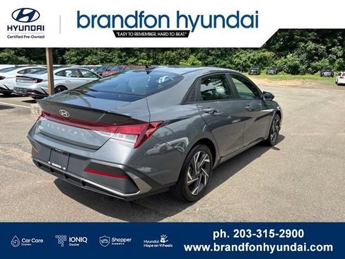 Used 2025 Hyundai Elantra Sport FWD image 6