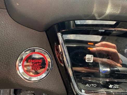 Used 2019 Honda HR-V EX image 6