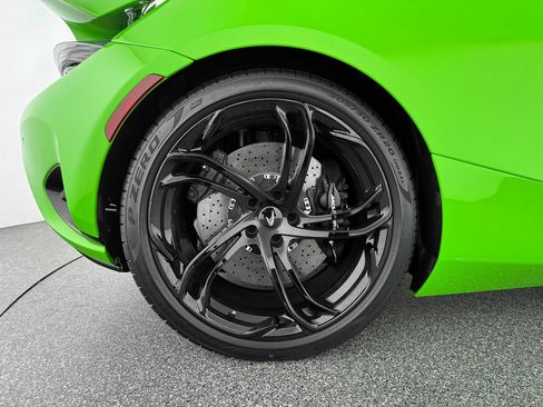 New 2026 McLaren 750S image 34