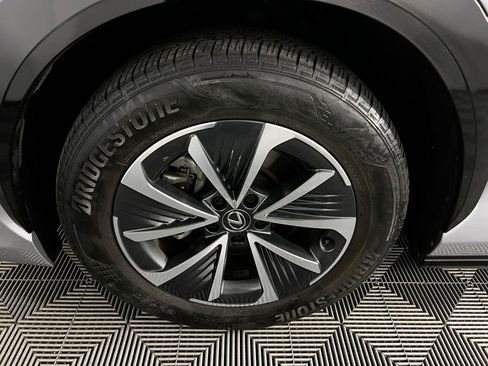 Used 2023 Lexus RZ 450e Premium image 12