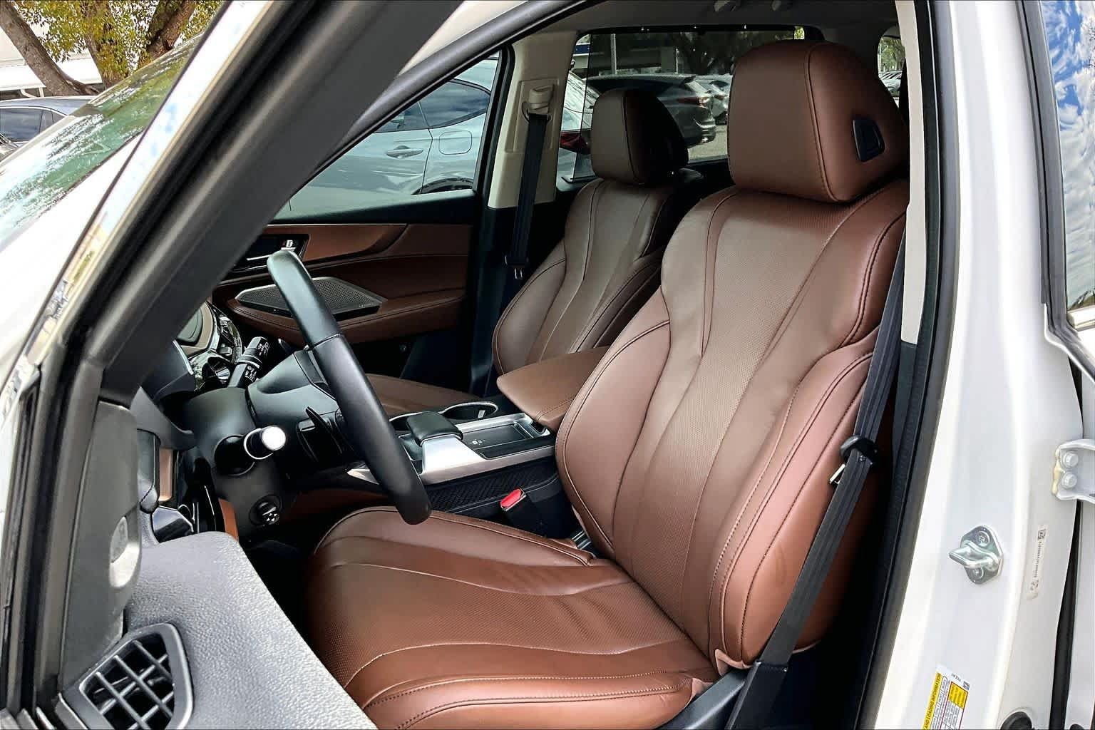Used 2023 Acura MDX w/ Technology Package FWD image 7