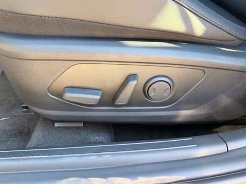 New 2026 Hyundai Elantra Limited FWD image 10