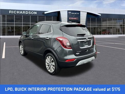 Used 2018 Buick Encore Preferred image 3