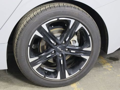 Used 2023 Kia K5 GT-Line image 40